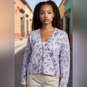 🌴Lavender and White Floral Cardigan by National